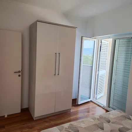 Marija 特罗吉尔